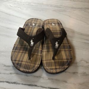 Ralph Lauren boys flip flops.